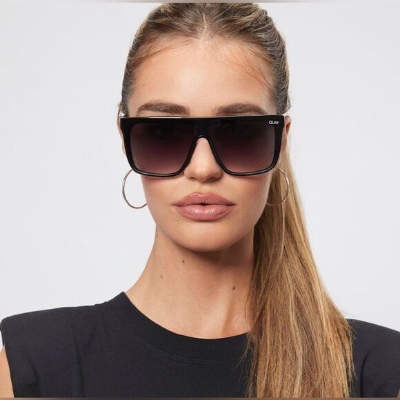 QUAY Polarized Nightfall Remixed shield Sunglasses with gold frame.  New - Picture 1 of 15